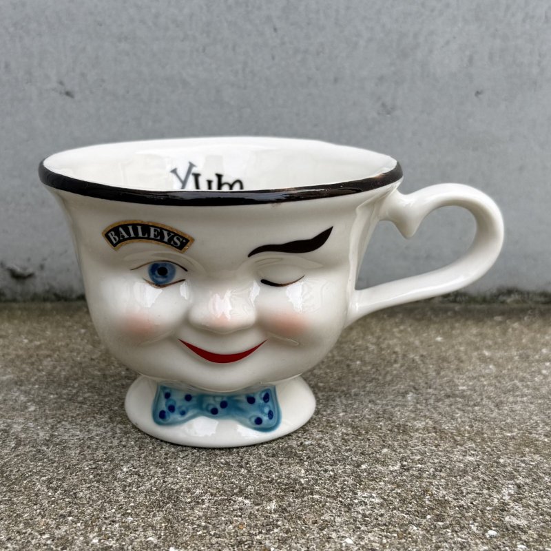 画像1: VINTAGE ANTIQUE BAILEYS CUP ヴィンテージ アンティーク ベイリーズ フェイスカップ / コレクタブル オブジェ ティーカップ マグカップ ノベルティ 陶器 食器 雑貨 I