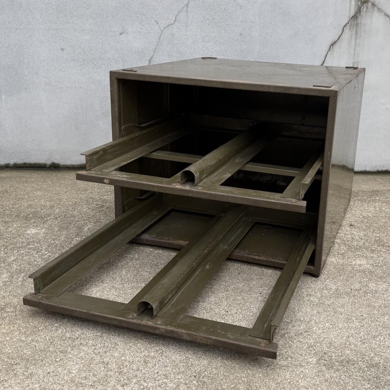 画像7: VINTAGE ANTIQUE CABINET ヴィンテージ アンティーク メタルキャビネット ファイルキャビネット 棚 / インダストリアル 収納 ガレージ パーツ 工具入れ 鉄 店舗什器 工業用