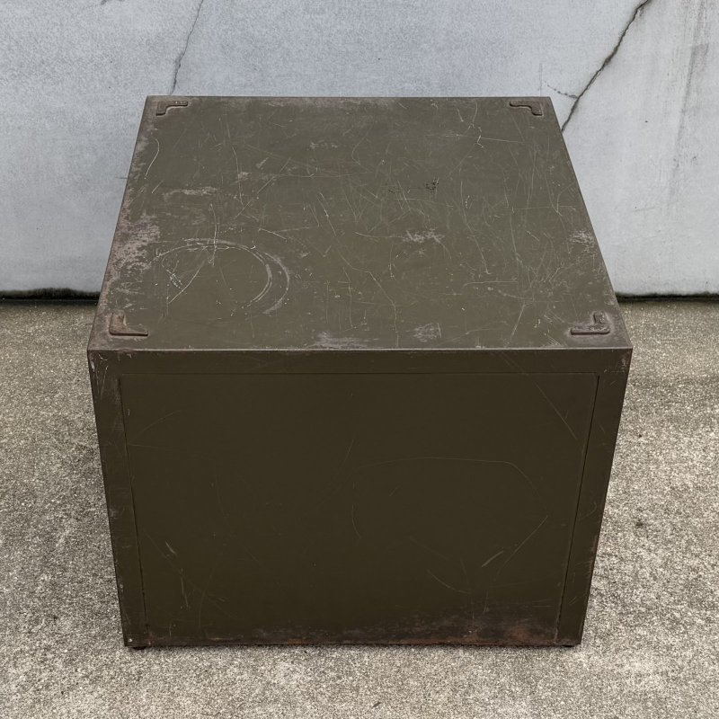 画像2: VINTAGE ANTIQUE CABINET ヴィンテージ アンティーク メタルキャビネット ファイルキャビネット 棚 / インダストリアル 収納 ガレージ パーツ 工具入れ 鉄 店舗什器 工業用