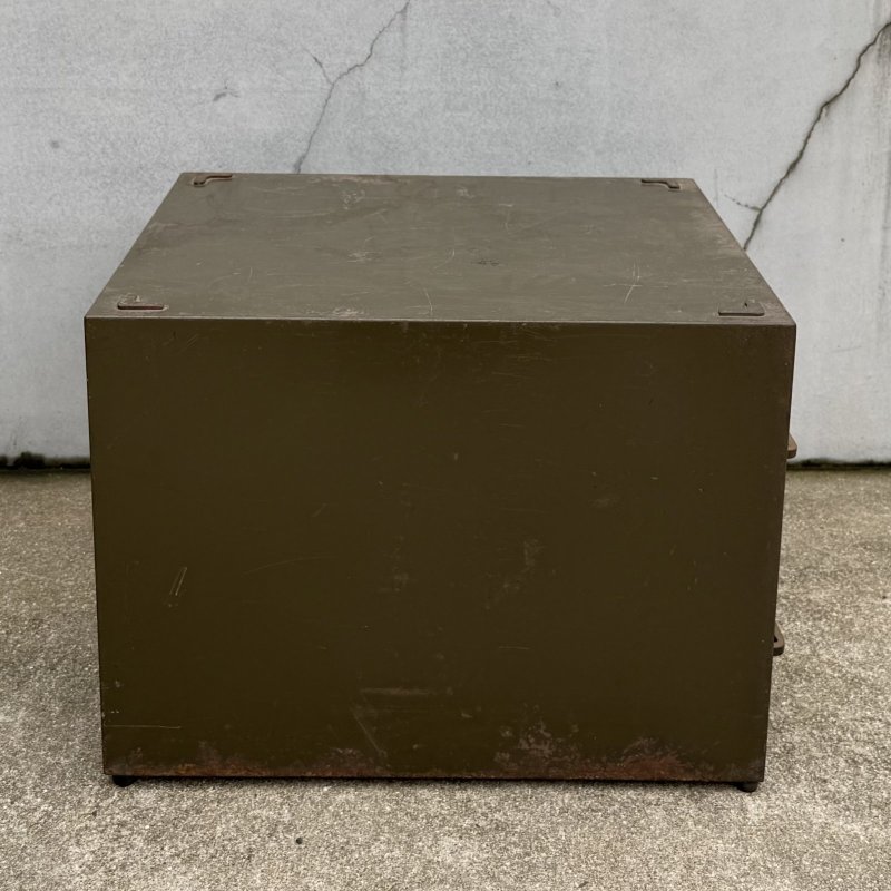 画像3: VINTAGE ANTIQUE CABINET ヴィンテージ アンティーク メタルキャビネット ファイルキャビネット 棚 / インダストリアル 収納 ガレージ パーツ 工具入れ 鉄 店舗什器 工業用