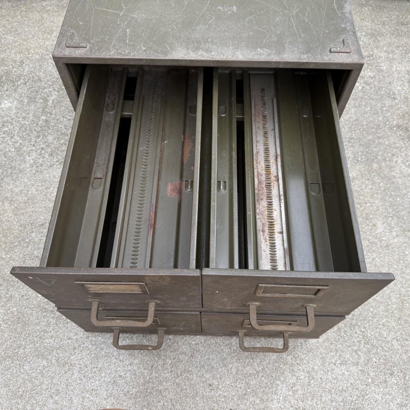 画像6: VINTAGE ANTIQUE CABINET ヴィンテージ アンティーク メタルキャビネット ファイルキャビネット 棚 / インダストリアル 収納 ガレージ パーツ 工具入れ 鉄 店舗什器 工業用