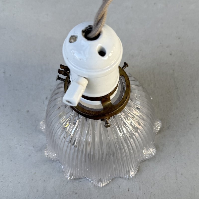 画像6: VINTAGE ANTIQUE LAMP ヴィンテージ アンティーク 吊り下げライト 天井照明 / ライト ペンダントライト ポーセリン ガラスシェード E26 店舗什器 アメリカ (4)
