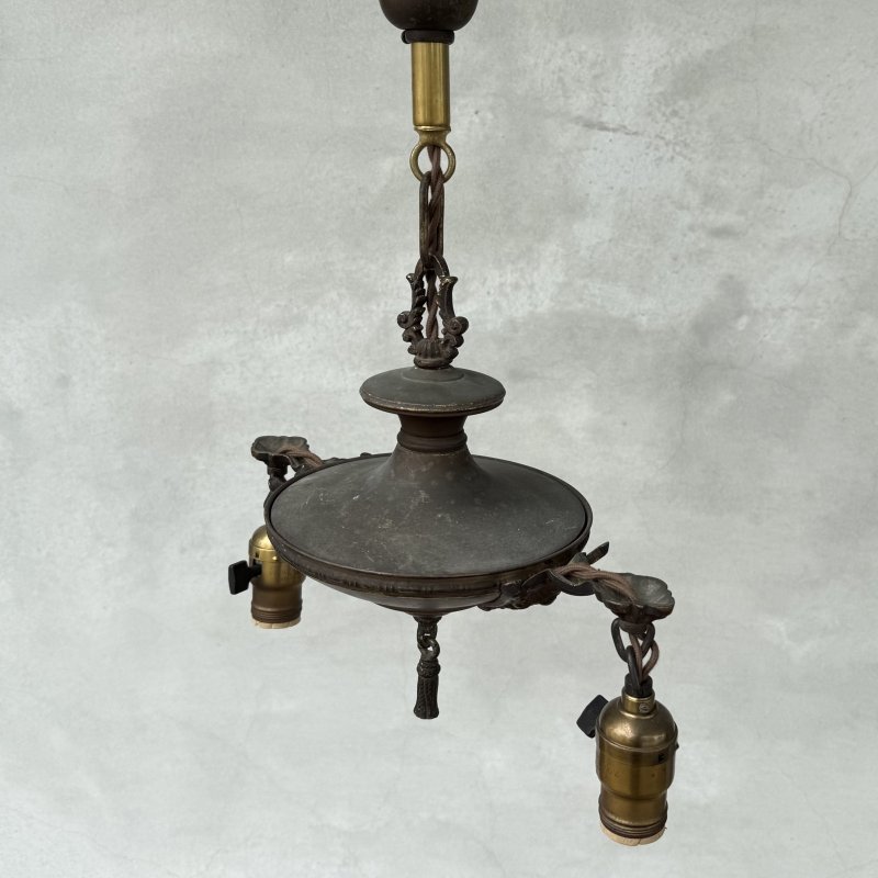 画像2: VINTAGE ANTIQUE LIGHT ヴィンテージ アンティーク シャンデリア 吊り下げライト  照明 / 2灯 ライト ペンダントライト 天井照明 店舗什器 E26 アメリカ USA (2)