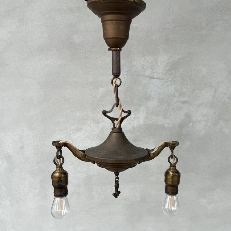 画像2: VINTAGE ANTIQUE LIGHT ヴィンテージ アンティーク シャンデリア 吊り下げライト  照明 / 2灯 ライト ペンダントランプ 天井照明 店舗什器 E26 アメリカ USA (5)