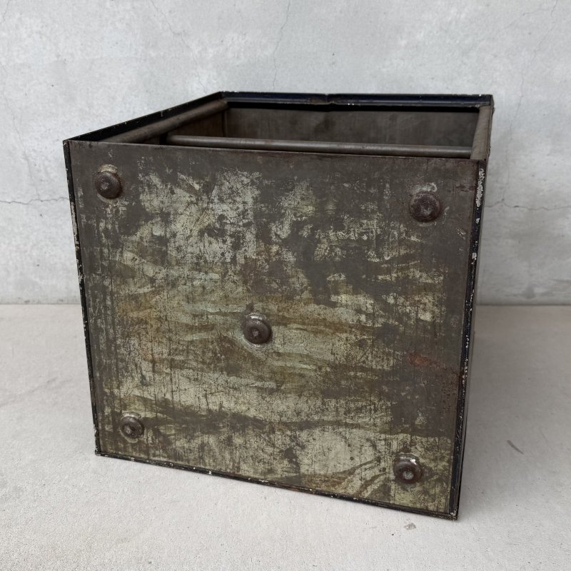画像7: VINTAGE ANTIQUE CABINET ヴィンテージ アンティーク ボックス キャビネット / コレクタブル ディスプレイ ケース 収納 棚 箱 アドバタイジング 企業物 ブリキ 店舗什器 アメリカ USA
