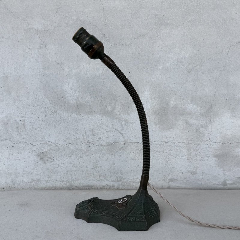 画像4: VINTAGE ANTIQUE DESKLAMP S.ROBERT SCHWARTZ&BRO ヴィンテージ アンティーク デスクランプ スタンドライト 卓上ライト テーブルランプ 照明 / グースネック フクロウ E26 店舗什器 アメリカ