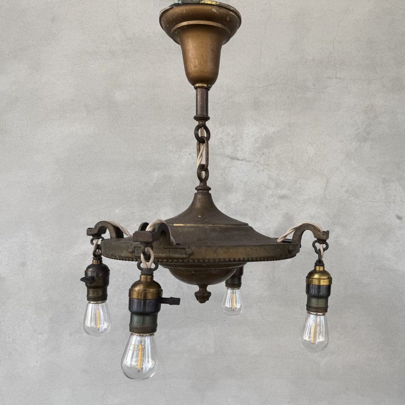 画像1: VINTAGE ANTIQUE LIGHT  ヴィンテージ アンティーク シャンデリア パンライト 吊り下げライト シーリングランプ 天井照明 / 4灯 ライト ペンダントライト 真鍮 GE E26 店舗什器 アメリカ USA (3)