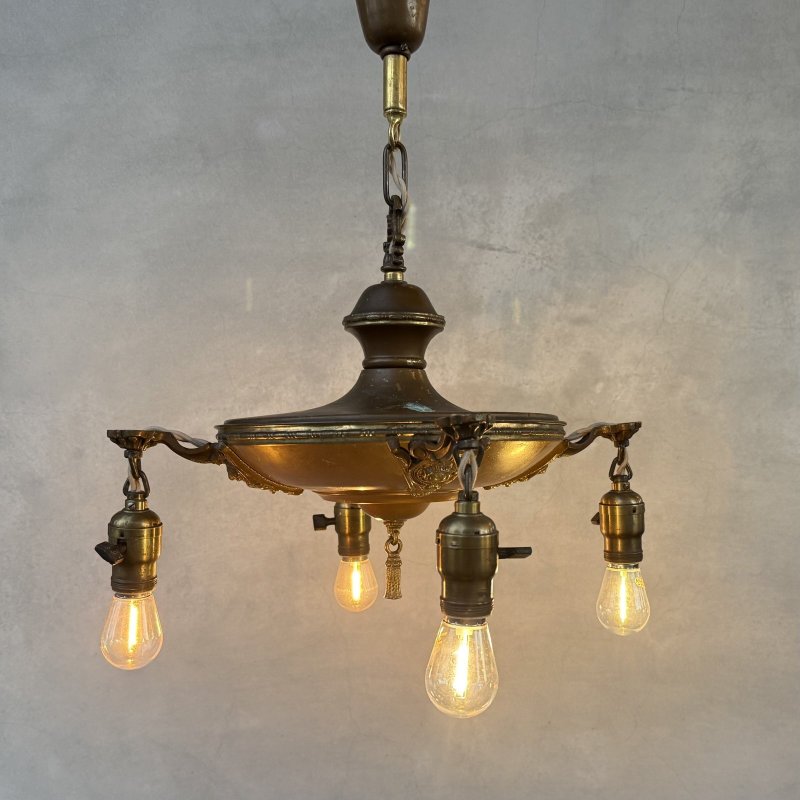 画像11: VINTAGE ANTIQUE LIGHT  ヴィンテージ アンティーク シャンデリア パンライト 吊り下げライト シーリングランプ 天井照明 / 4灯 ライト ペンダントライト 真鍮 E26 店舗什器 アメリカ USA (2)