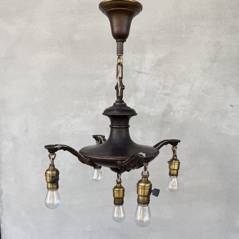 画像1: VINTAGE ANTIQUE LIGHT ヴィンテージ アンティーク シャンデリア パンライト 吊り下げライト  天井照明 / 5灯 ライト ペンダントランプ 真鍮 HUBBELL 店舗什器 E26 アメリカ USA (2)