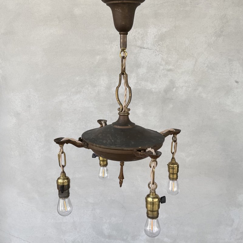 画像1: VINTAGE ANTIQUE LIGHT  ヴィンテージ アンティーク シャンデリア パンライト 吊り下げライト シーリングランプ 天井照明 / 4灯 ライト ペンダントライト 真鍮 HUBBELL E26 店舗什器 アメリカ USA (4)