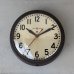 画像1: VINTAGE ANTIQUE GENERAL ELECTRIC WALL CLOCK GE ヴィンテージ アンティーク ウォールクロック ゼネラルエレクトリック 壁掛け時計 / スクールクロック 圧縮ボード 焦げ茶 丸型 店舗什器 アメリカ (2) (1)