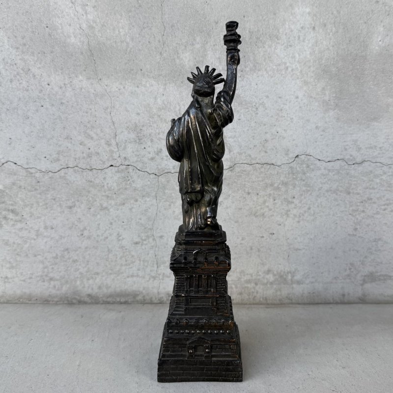 画像2: VINTAGE ANTIQUE STATUE OF LIBERTY  FIGURE ヴィンテージ アンティーク 自由の女神 / コレクタブル オブジェ インテリア ディスプレイ 置物 雑貨 アメリカ (4)