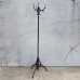 画像1: VINTAGE ANTIQUE COAT RACK JAPANNED ヴィンテージ アンティーク コートラック クロージングラック ハンガーラック ジャパンド / コレクタブル ディスプレイ ジャパンフィニッシュ 家具 服屋 店舗 什器 アメリカ (1)