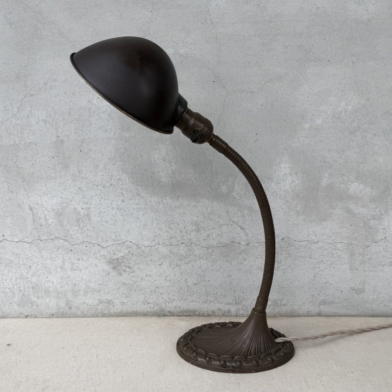 画像4: VINTAGE ANTIQUE DESKLAMP ALADDIN ヴィンテージ アンティーク デスクランプ スタンドライト 卓上ライト テーブルランプ 照明 / グースネック アイアン E26 店舗什器 アメリカ (3)