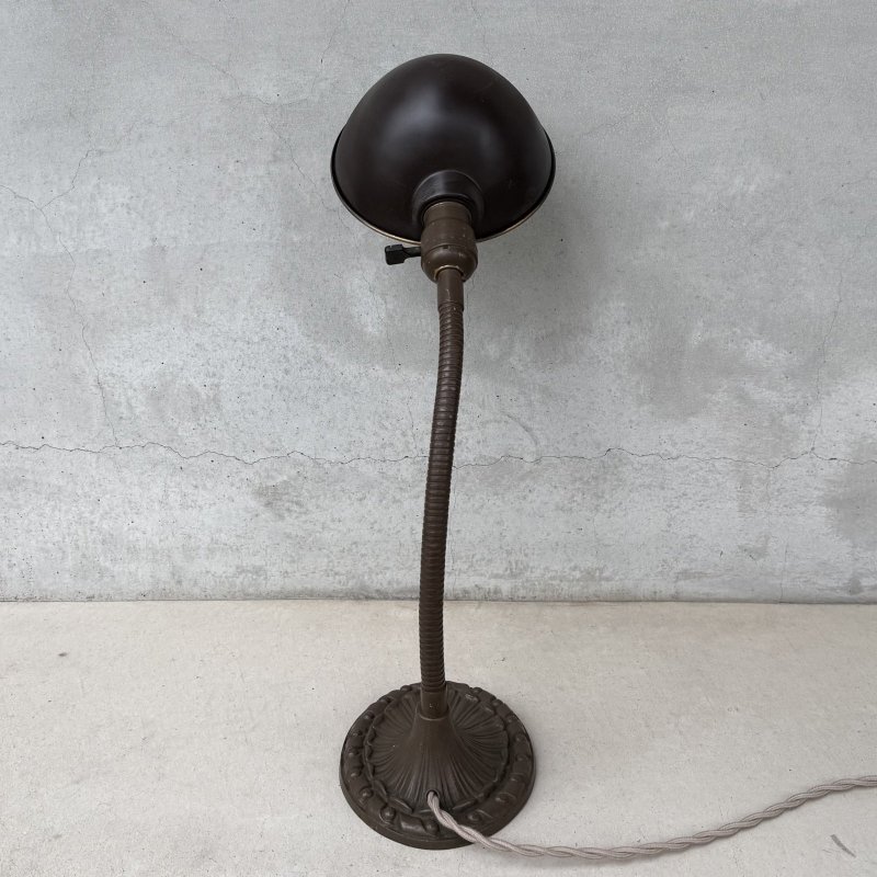 画像2: VINTAGE ANTIQUE DESKLAMP ALADDIN ヴィンテージ アンティーク デスクランプ スタンドライト 卓上ライト テーブルランプ 照明 / グースネック アイアン E26 店舗什器 アメリカ (3)