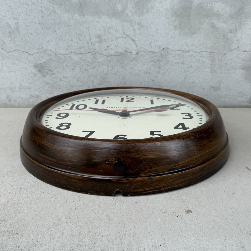 画像3: VINTAGE ANTIQUE WALL CLOCK GENERAL ELECRIC TELECHRON ヴィンテージ アンティーク ウォールクロック ゼネラルエレクトリック GE テレクロン 壁掛け時計 / スクールクロック ベークライト 丸型 茶色 店舗什器 アメリカ