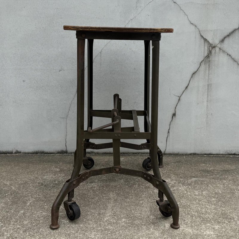 画像3: VINTAGE ANTIQUE TOLEDO UHL STEEL TABLE ヴィンテージ アンティーク トレド タイプライターテーブル / インダストリアル ディスプレイ 棚 家具 アイアン 店舗什器 アメリカ