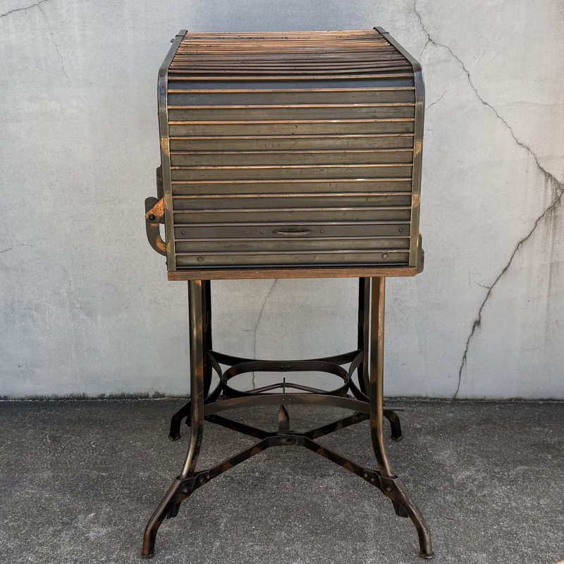 画像3: VINTAGE ANTIQUE TOLEDO UHL STEEL TABLE JAPANNED ヴィンテージ アンティーク トレド タイプライターテーブル ジャパンド ジャパンフィニッシュ / ジャパンカラー ディスプレイ 棚 家具 アイアン 店舗什器 アメリカ