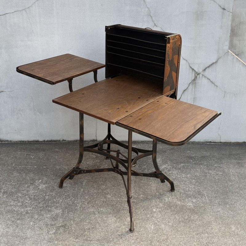 画像1: VINTAGE ANTIQUE TOLEDO UHL STEEL TABLE JAPANNED ヴィンテージ アンティーク トレド タイプライターテーブル ジャパンド ジャパンフィニッシュ / ジャパンカラー ディスプレイ 棚 家具 アイアン 店舗什器 アメリカ