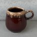 画像1: VINTAGE ANTIQUE MCCOY POTTERY MUGCUP ヴィンテージ アンティーク マッコイ マグカップ コップ 食器 陶器 ブラウンドリップ / コーヒーカップ 茶色 カフェ 喫茶店 店舗什器 アメリカ m (1)
