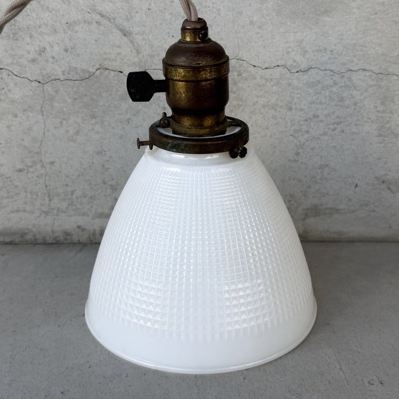 画像3: VINTAGE ANTIQUE LAMP ヴィンテージ アンティーク 吊り下げランプ 天井照明 / シーリングライト ペンダントライト ミルクガラス ガラスシェード E26 店舗什器 アメリカ (3)