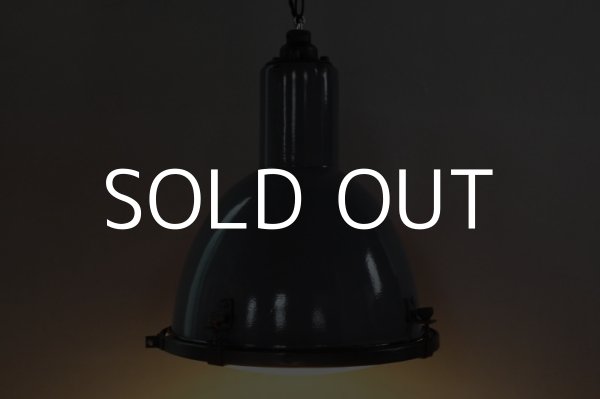 画像7: VINTAGE INDUSTRIAL CEILING LAMP ヴィンテージ インダストリアル ホーロー 吊り下げランプ 天井照明 / シーリングライト ペンダントライト 工業用 琺瑯 (7)