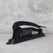 画像1: VINTAGE ANTIQUE THE BRUNHOFF MFG CO. TOBACCO CUTTER ヴィンテージ アンティーク シガーカッター 葉巻カッター アメリカ / コレクタブル 喫煙具 オブジェ (1)