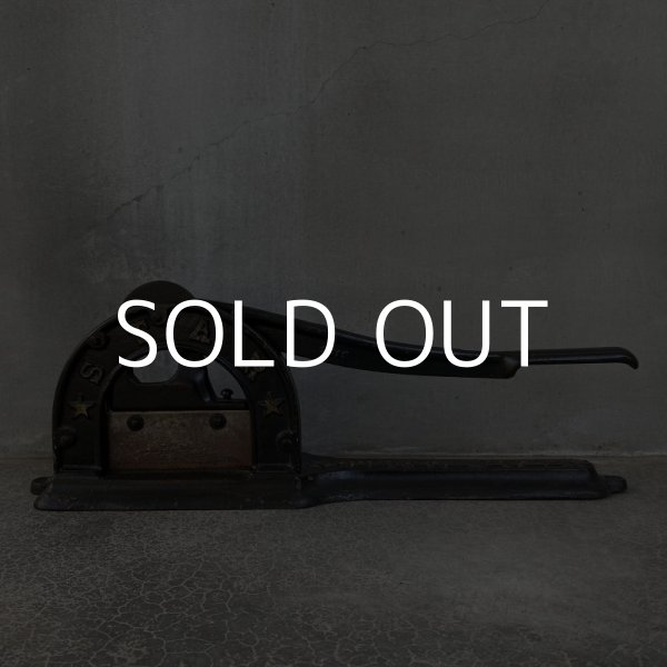 画像4: VINTAGE STAR TOBACCO ヴィンテージ シガーカッター 葉巻カッター アメリカ / オブジェ 喫煙具 鋳物  (4)