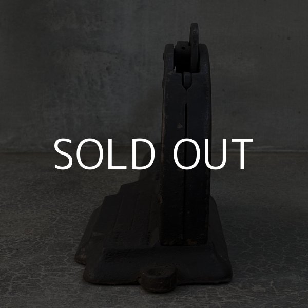 画像2: VINTAGE BROWN'S MULE ヴィンテージ シガーカッター 葉巻カッター アメリカ / オブジェ 喫煙具 鋳物 (2)