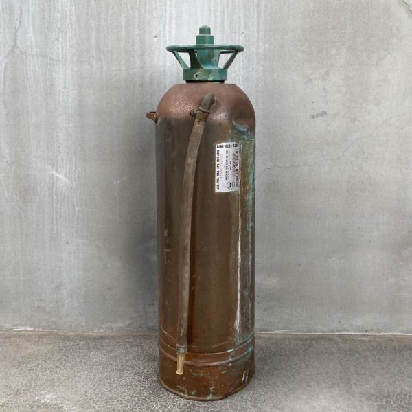 画像3: VINTAGE ANTIQUE FIRE EXTINGUISHER THE PYRENE CO. ヴィンテージ アンティーク 消火器 / インダストリアル ディスプレイ 什器 アメリカ (3)