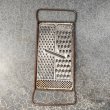 画像2: VINTAGE GRATER ヴィンテージ おろし金 アメリカ / キッチン インテリア ディスプレイ 店舗 (2)