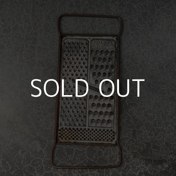 画像2: VINTAGE GRATER ヴィンテージ おろし金 アメリカ / キッチン インテリア ディスプレイ 店舗 (2)