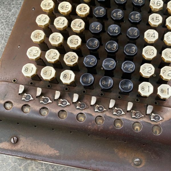 画像7: VINTAGE ANTIQUE COMPTOMETER FELT&TARRANT MFG.CO ヴィンテージ アンティーク 加算機 計算機 コンプトメーター / オブジェ ディスプレイ インテリア 店舗什器 アメリカ (7)