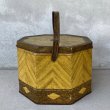 画像3: VINTAGE ANTIQUE LOOSE WILES BISCUIT TIN BOX ヴィンテージ アンティーク ビスケット 缶 アメリカ / キッチン インテリア キャンプ 収納 店舗什器 (3)