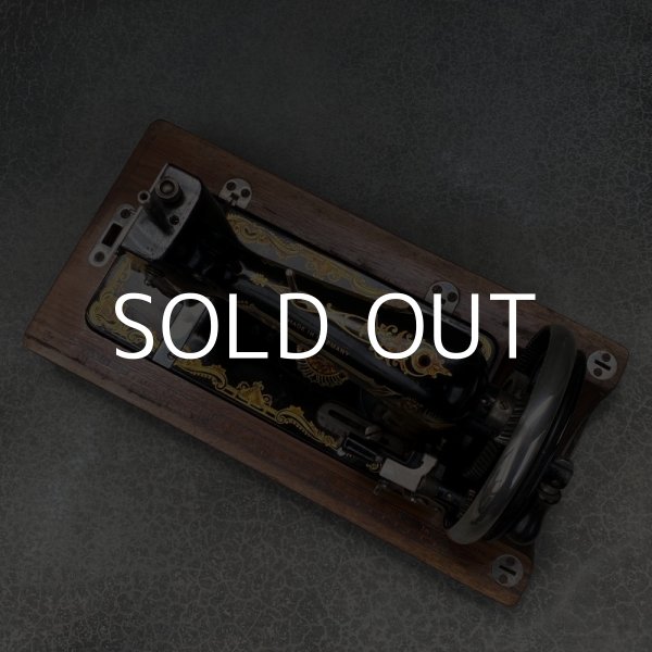 画像6: VINTAGE ANTIQUE VESTA SEWINGMACHINE ヴィンテージ アンティーク 手回しミシン ドイツ / インテリア オブジェ 店舗什器 (6)