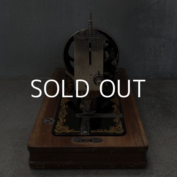 画像5: VINTAGE ANTIQUE VESTA SEWINGMACHINE ヴィンテージ アンティーク 手回しミシン ドイツ / インテリア オブジェ 店舗什器 (5)