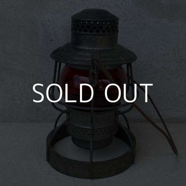 画像3: VINTAGE ANTIQUE ADLAKE KERO RAILROAD LANTERN ヴィンテージ アンティーク アドレイク レイルロード ランタン オイルランプ アメリカ / キャンプ アウトドア 赤 (3)