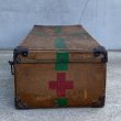 画像3: VINTAGE TRUNK SUITCASE RED CROSS ヴィンテージ トランク スーツケース / ディスプレイ 鞄 赤十字 店舗 什器 USA (3)