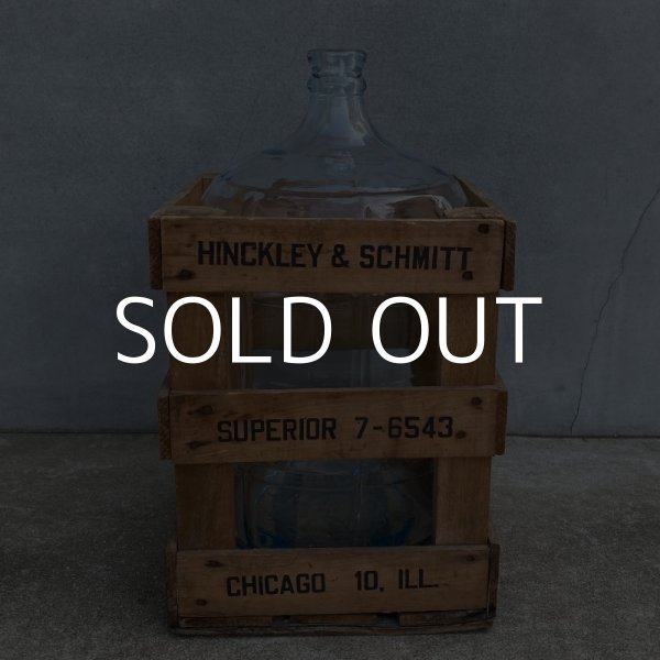 画像3: VINTAGE HINCKLEY&SCHMITT WATER BOTTLE ヴィンテージ ウォーターボトル アメリカ / 木箱 ガラスボトル 瓶 店舗 什器 USA (3)