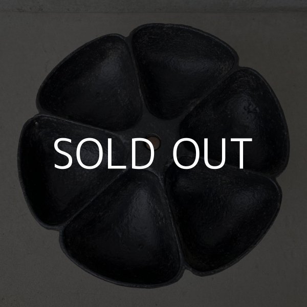 画像3: VINTAGE ANTIQUE  NAIL CUP ヴィンテージ アンティーク ネイルカップ アメリカ / インダストリアル キャストアイアン パーツ入れ 工具入れ 鋳物 (3)