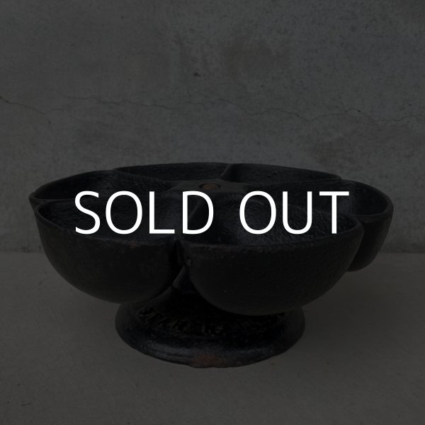 画像2: VINTAGE ANTIQUE  NAIL CUP ヴィンテージ アンティーク ネイルカップ アメリカ / インダストリアル キャストアイアン パーツ入れ 工具入れ 鋳物 (2)