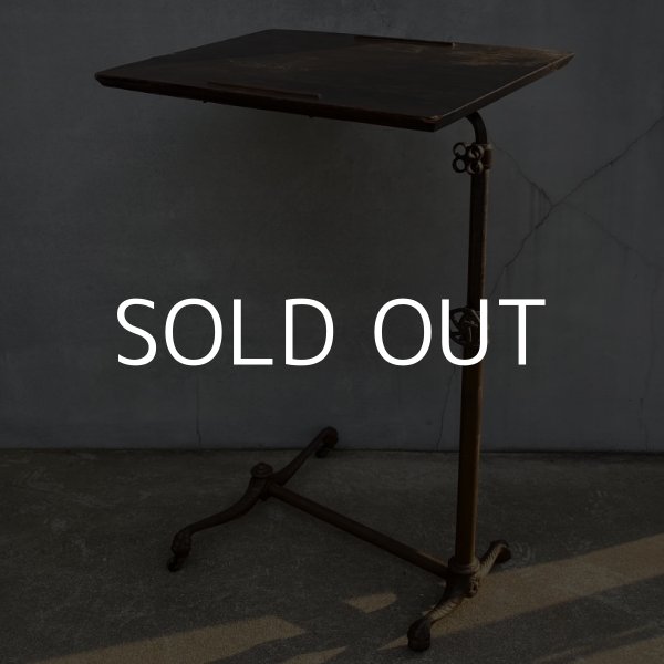 画像8: VINTAGE ANTIQUE BEDSIDE TABLE ヴィンテージ アンティーク ベッドサイドテーブル アメリカ / インダストリアル メニューボード カフェ テーブル 店舗什器 (8)