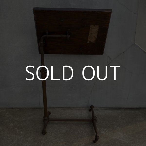 画像2: VINTAGE ANTIQUE BEDSIDE TABLE ヴィンテージ アンティーク ベッドサイドテーブル アメリカ / インダストリアル メニューボード カフェ テーブル 店舗什器 (2)