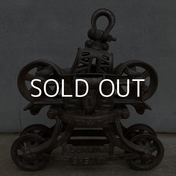 画像2: VINTAGE ANTIQUE F.E.MAYERS&BRO. PULLEY ヴィンテージ アンティーク プーリー 滑車 アメリカ / インダストリアル ガレージ ディスプレイ 店舗 什器 USA (2)