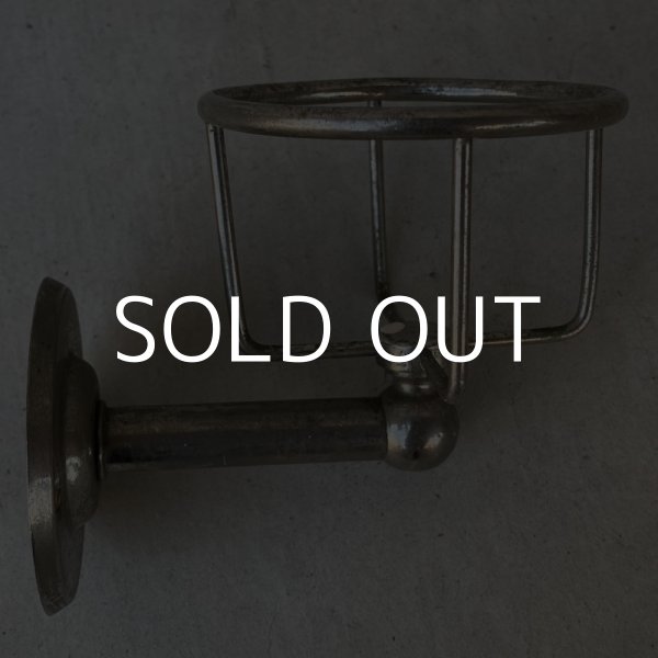 画像2: VINTAGE ANTIQUE CUP HOLDER ヴィンテージ カップホルダー アメリカ / コップ置き 洗面台 店舗什器 (2)