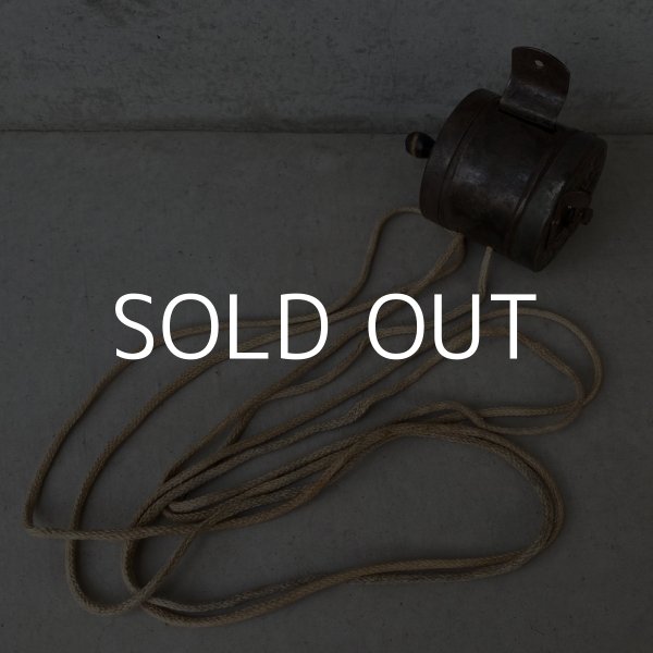 画像7: VINTAGE ANTIQUE DUSTLESS WOOD HANDLE CLOTHES LINE REEL ヴィンテージ アンティーク クロスラインリール 洗濯紐 アメリカ / ディスプレイ 店舗什器 USA (7)