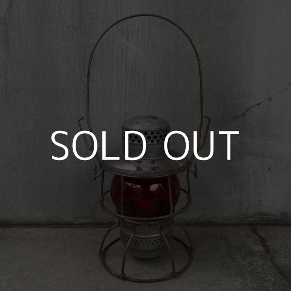 画像2: VINTAGE ANTIQUE ADLAKE KERO RAILROAD LANTERN ヴィンテージ アンティーク アドレイク レイルロード ランタン オイルランプ アメリカ / キャンプ アウトドア 赤ホヤ (2)