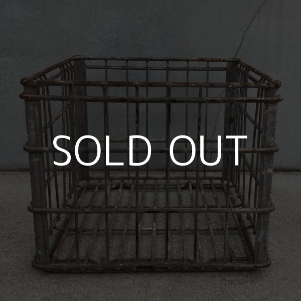 画像4: VINTAGE ANTIQUE ヴィンテージ アンティーク バスケット カゴ / アメリカ インダストリアル ガレージ キャンプ ワイヤー ミルク 運搬用 鉄 収納 什器 USA  (4)