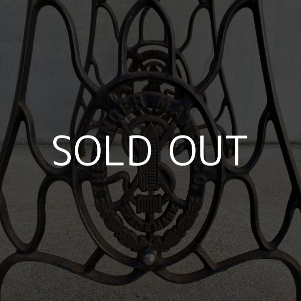 画像9: VINTAGE ANTIQUE SINGER ヴィンテージ アンティーク シンガー ミシン足テーブル アメリカ / 足踏みミシン テーブル 家具  店舗 什器 (9)