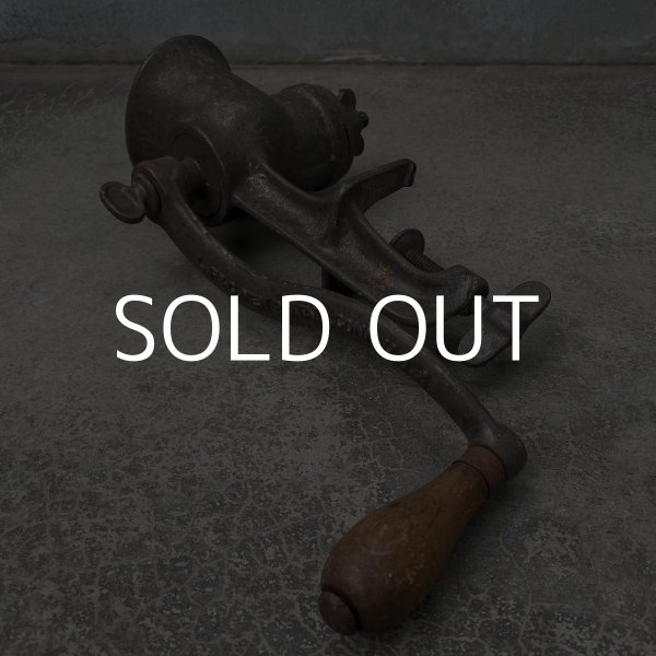 画像2: VINTAGE ANTIQUE FOOD CHOPPER LF&C ヴィンテージ アンティーク フードチョッパー ミートグラインダー アメリカ / インダストリアル キッチン インテリア キャストアイアン 道具 USA (2)